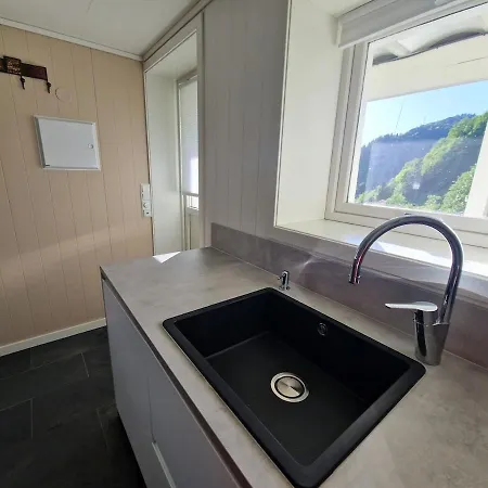 Cozy Flat With View And 15 Min From 아파트 베르겐