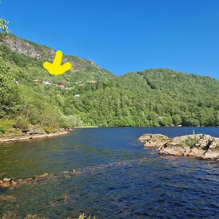 Cozy Flat With View And 15 Min From Lägenhet