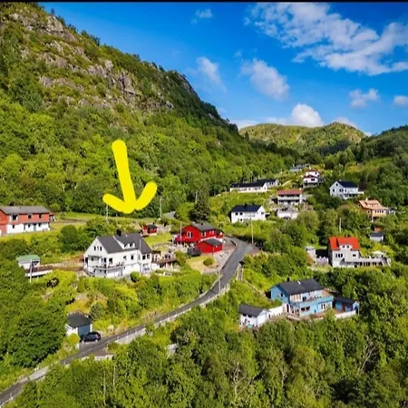 Cozy Flat With View And 15 Min From 아파트