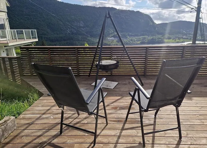 公寓 Cozy Flat With View And 15 Min From